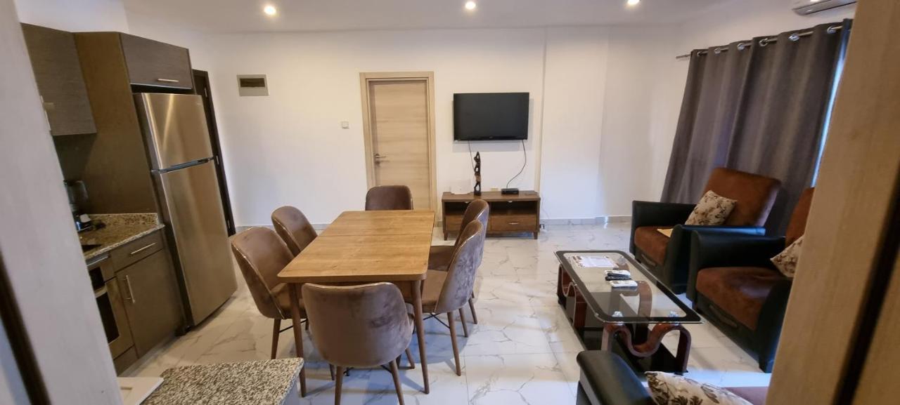 The Gallery Luxury Suites Cpg East Legon Esterno foto