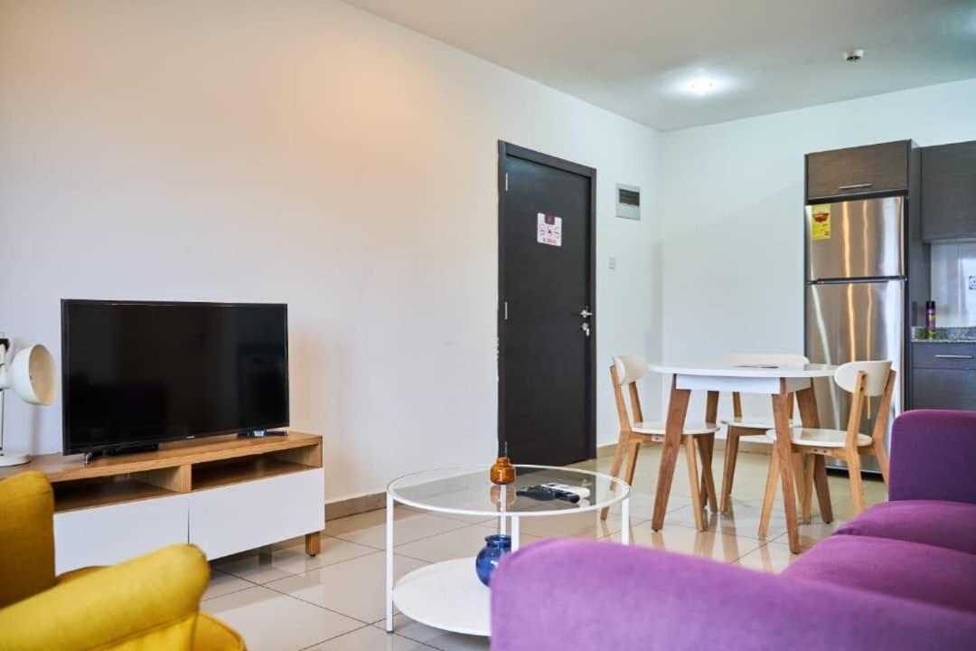 The Gallery Luxury Suites Cpg East Legon Esterno foto