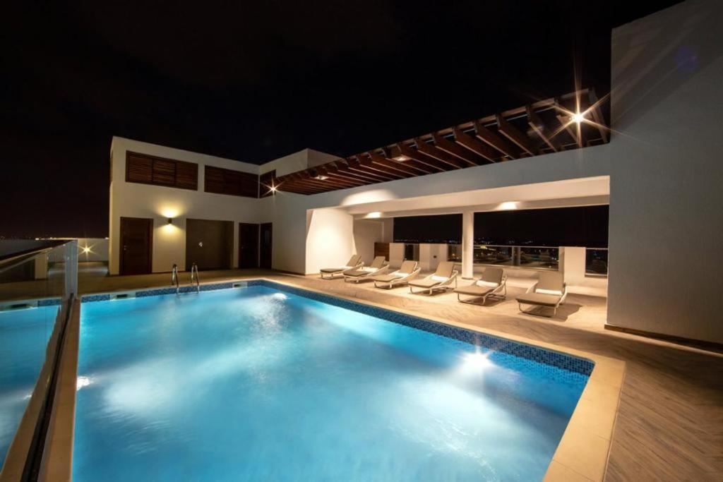 The Gallery Luxury Suites Cpg East Legon Esterno foto