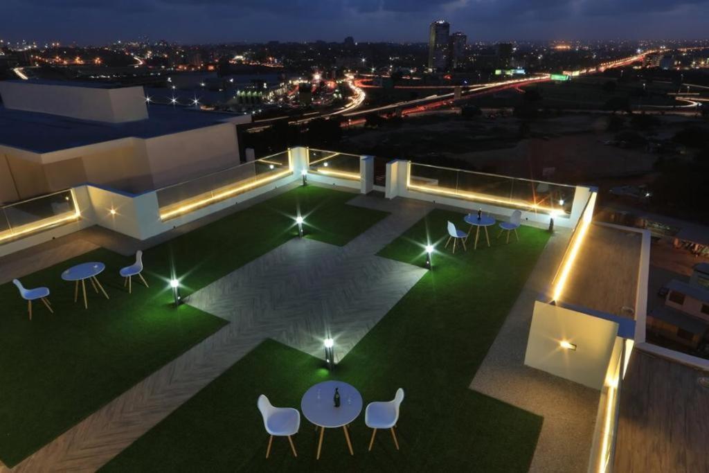 The Gallery Luxury Suites Cpg East Legon Esterno foto