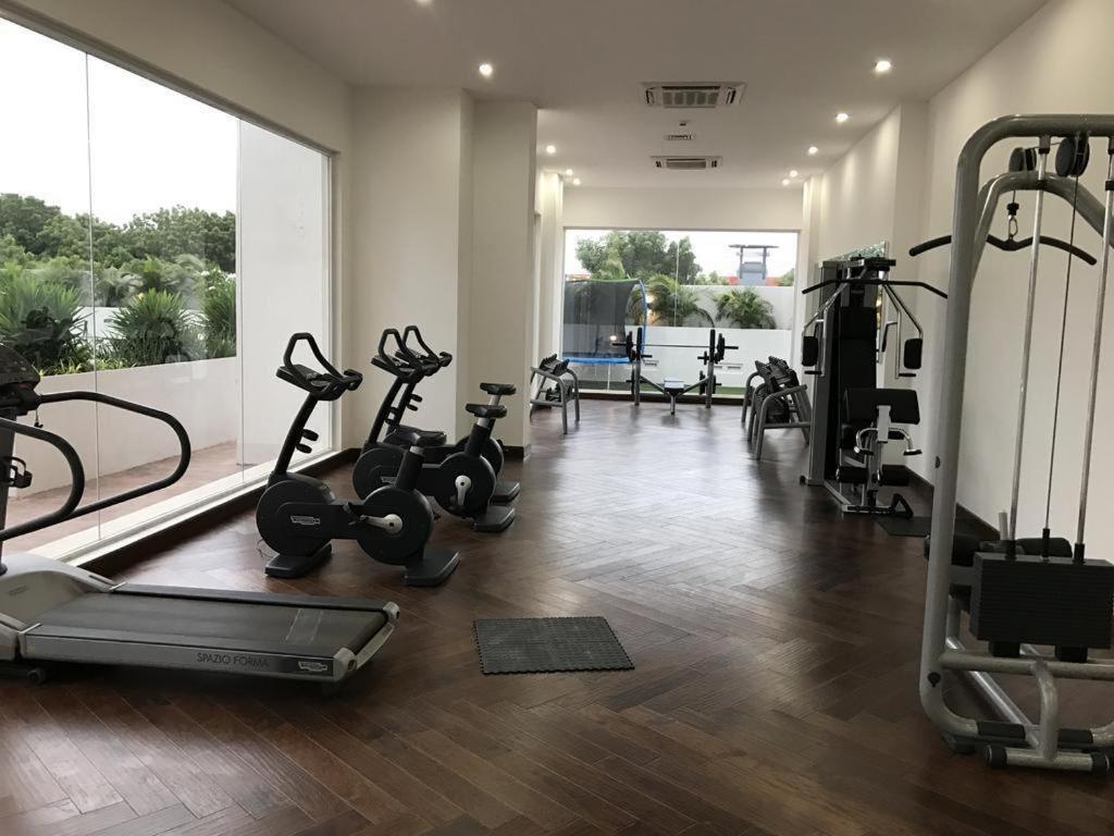 The Gallery Luxury Suites Cpg East Legon Esterno foto
