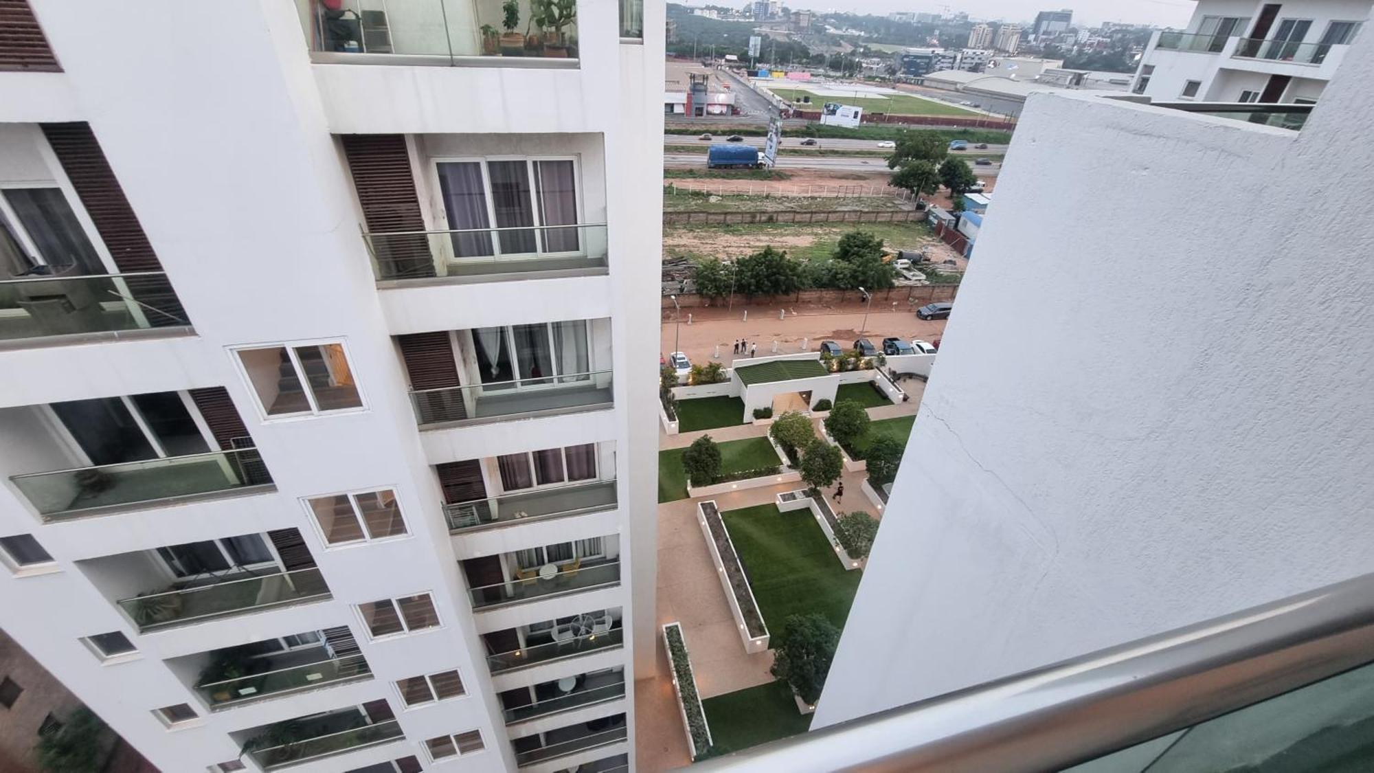 The Gallery Luxury Suites Cpg East Legon Esterno foto
