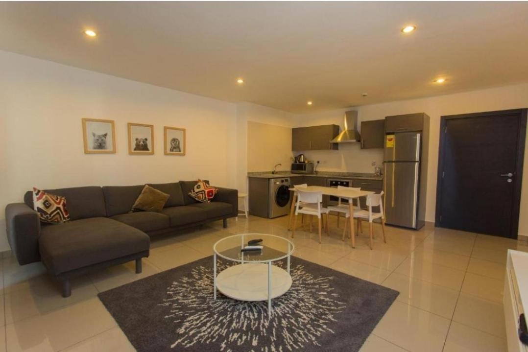 The Gallery Luxury Suites Cpg East Legon Esterno foto